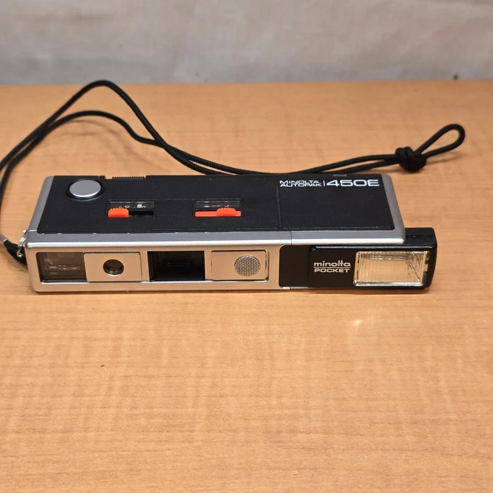 Minolta Autopack 450E Pocket Camera with built-in electric flash 110‎ film parts